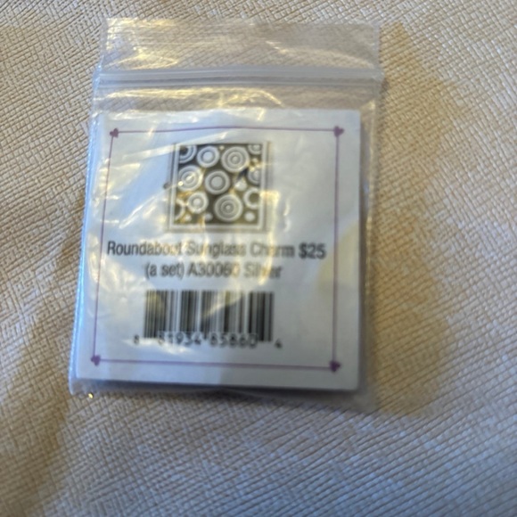 Brighton sunglasses charms set of 3 pr. - Picture 5 of 5